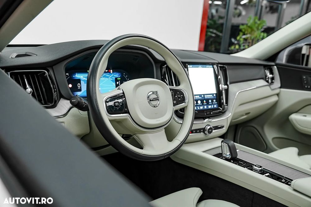 Volvo XC 60 Recharge T6 Twin Engine eAWD Inscription Expression - 22