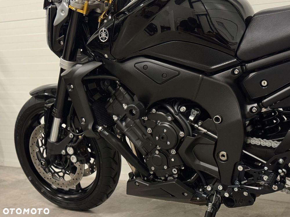 Yamaha FZ - 33