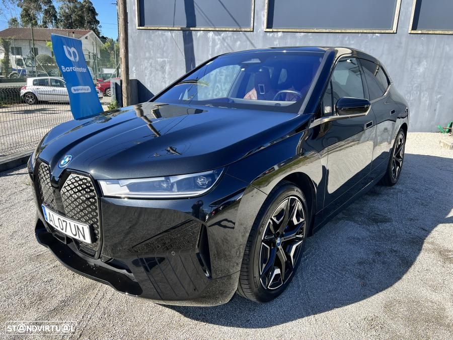 BMW iX xDrive 40 Pack Desportivo