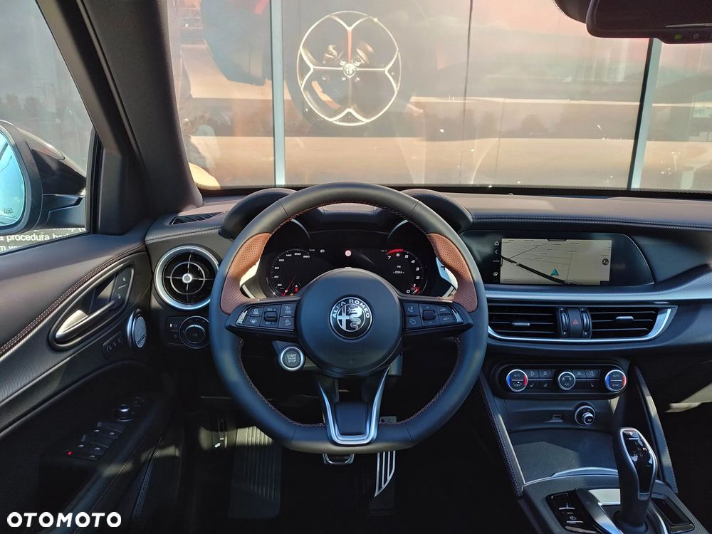 Alfa Romeo Stelvio - 25