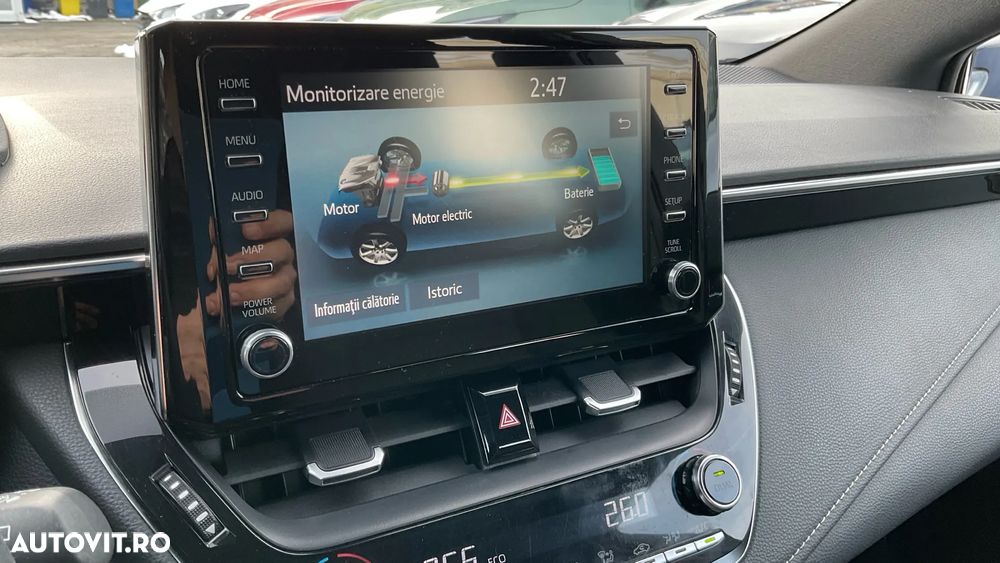 Toyota Corolla 1.8 HSD Business - 20