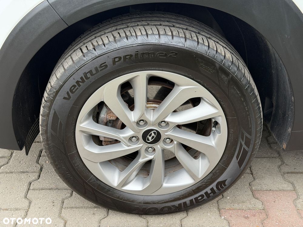 Hyundai Tucson 1.6 GDI BlueDrive Style 2WD - 14