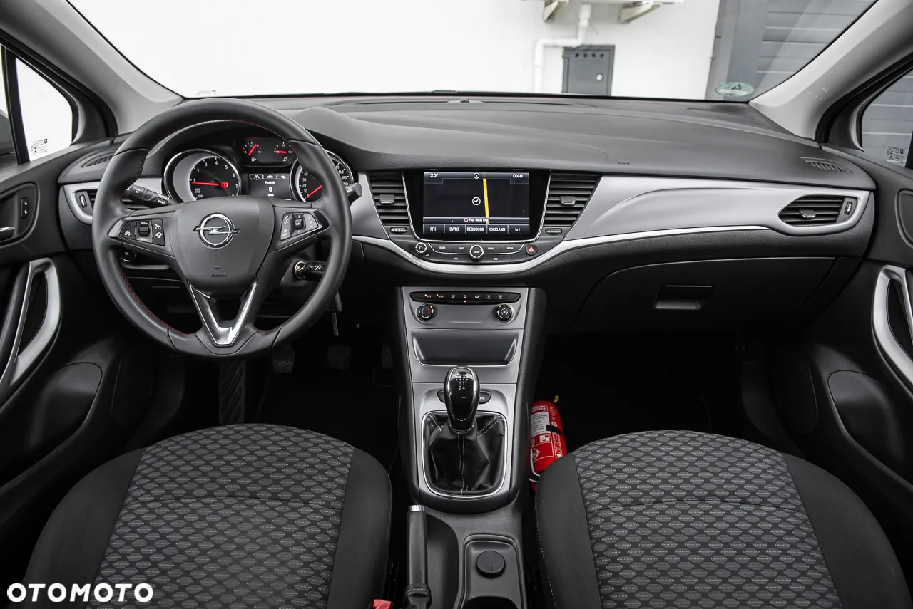 Opel Astra - 25