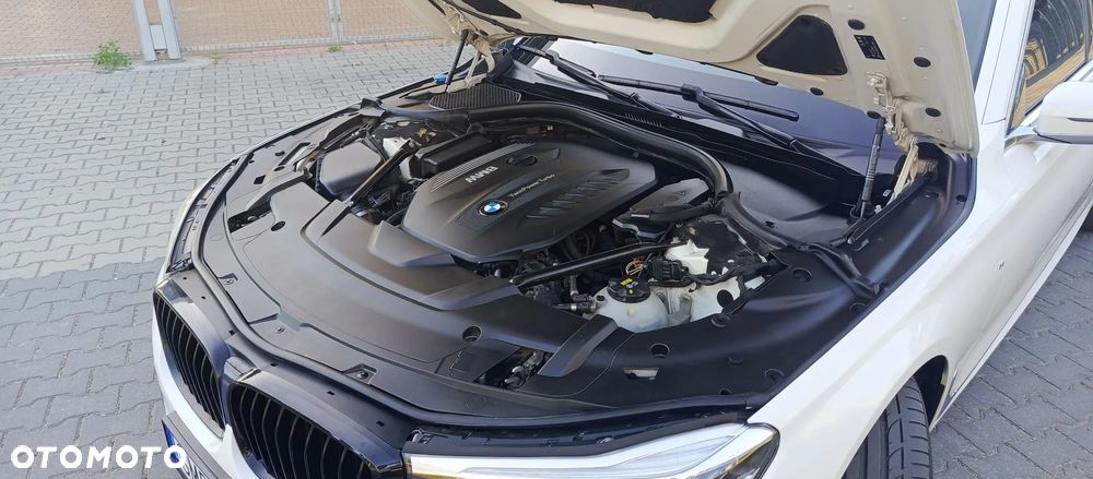 BMW Seria 7 740Ld xDrive - 22