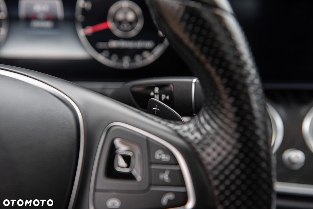 Mercedes-Benz Klasa E 220 d 4-Matic All-Terrain - 28