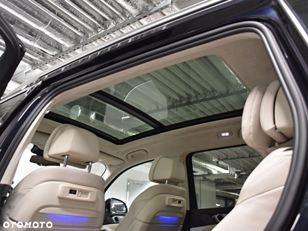 BMW X7 M50i sport - 15