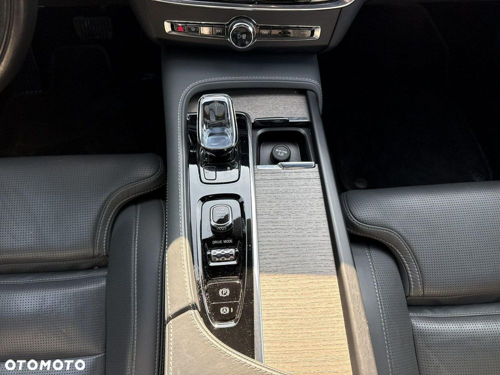 Volvo S90 D5 AWD Inscription - 24