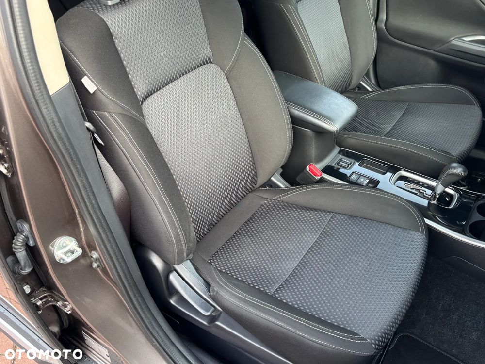 Mitsubishi Outlander 2.0 2WD CVT Active+ - 14
