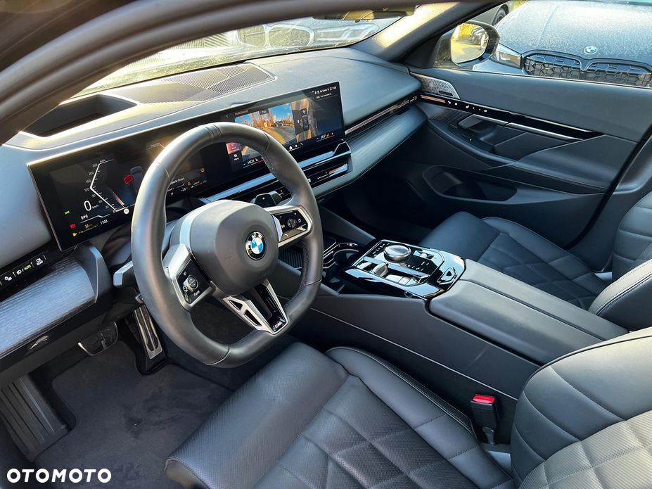 BMW Seria 5 520d mHEV M Sport - 14