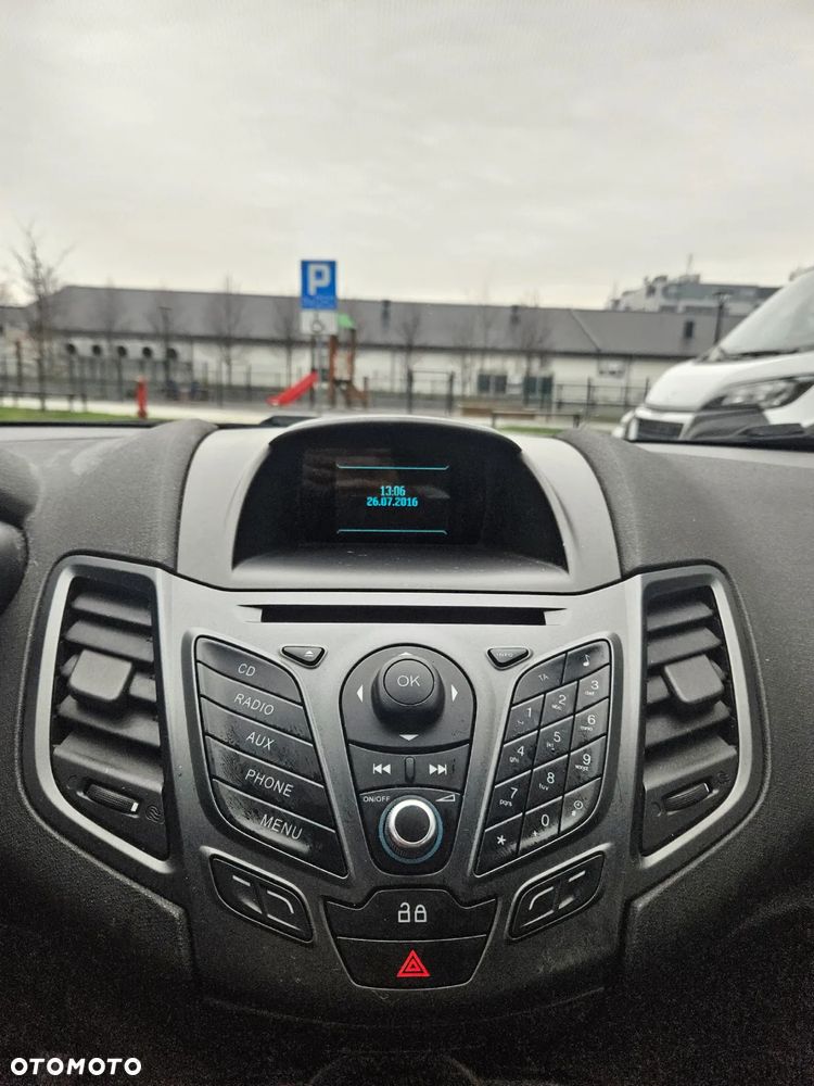 Ford Fiesta - 11