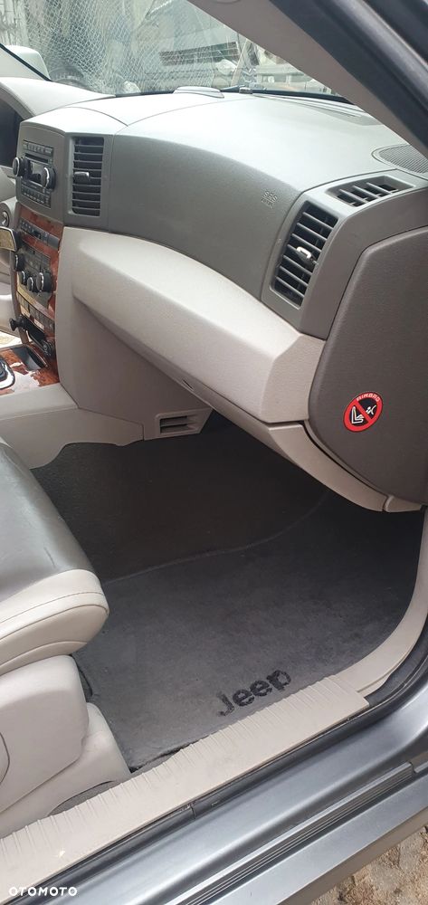 Jeep Grand Cherokee 3.0 CRD Overland - 24