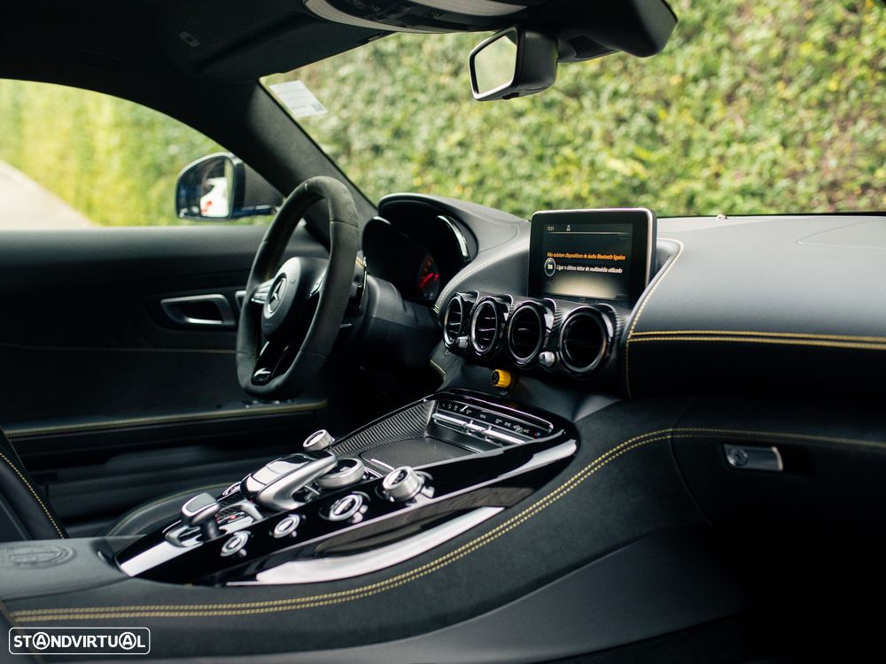 Mercedes-Benz AMG GT R - 37
