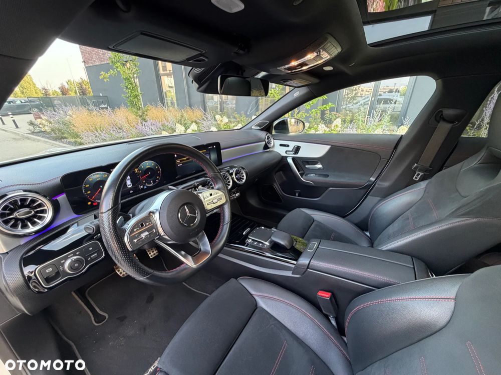 Mercedes-Benz CLA 200 AMG Line 7G-DCT - 3