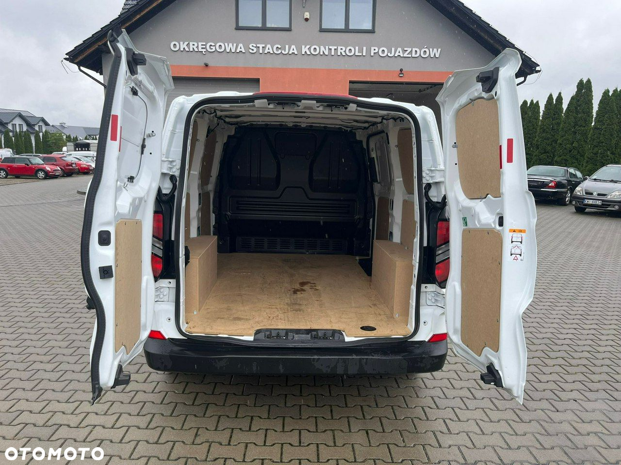 Ford Transit Custom - 8