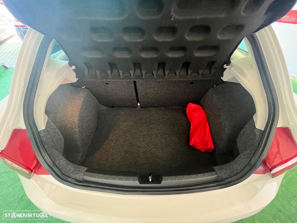 SEAT Ibiza SC 1.9 TDi Sport DPF - 11