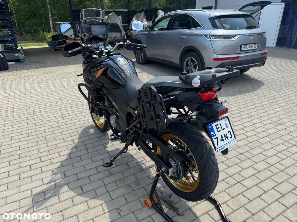 Suzuki V-STROM - 5