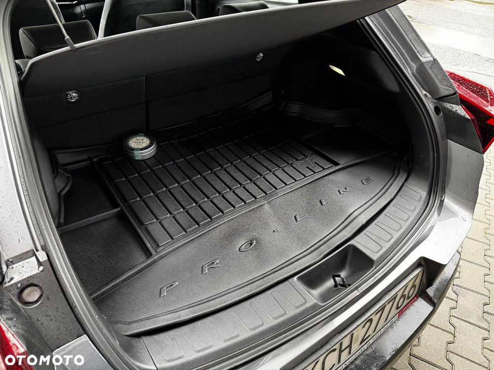 Lexus UX 250h Elegance 2WD - 22