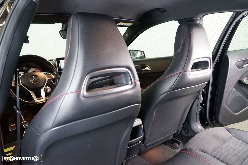 Mercedes-Benz A 180 d AMG Line - 34