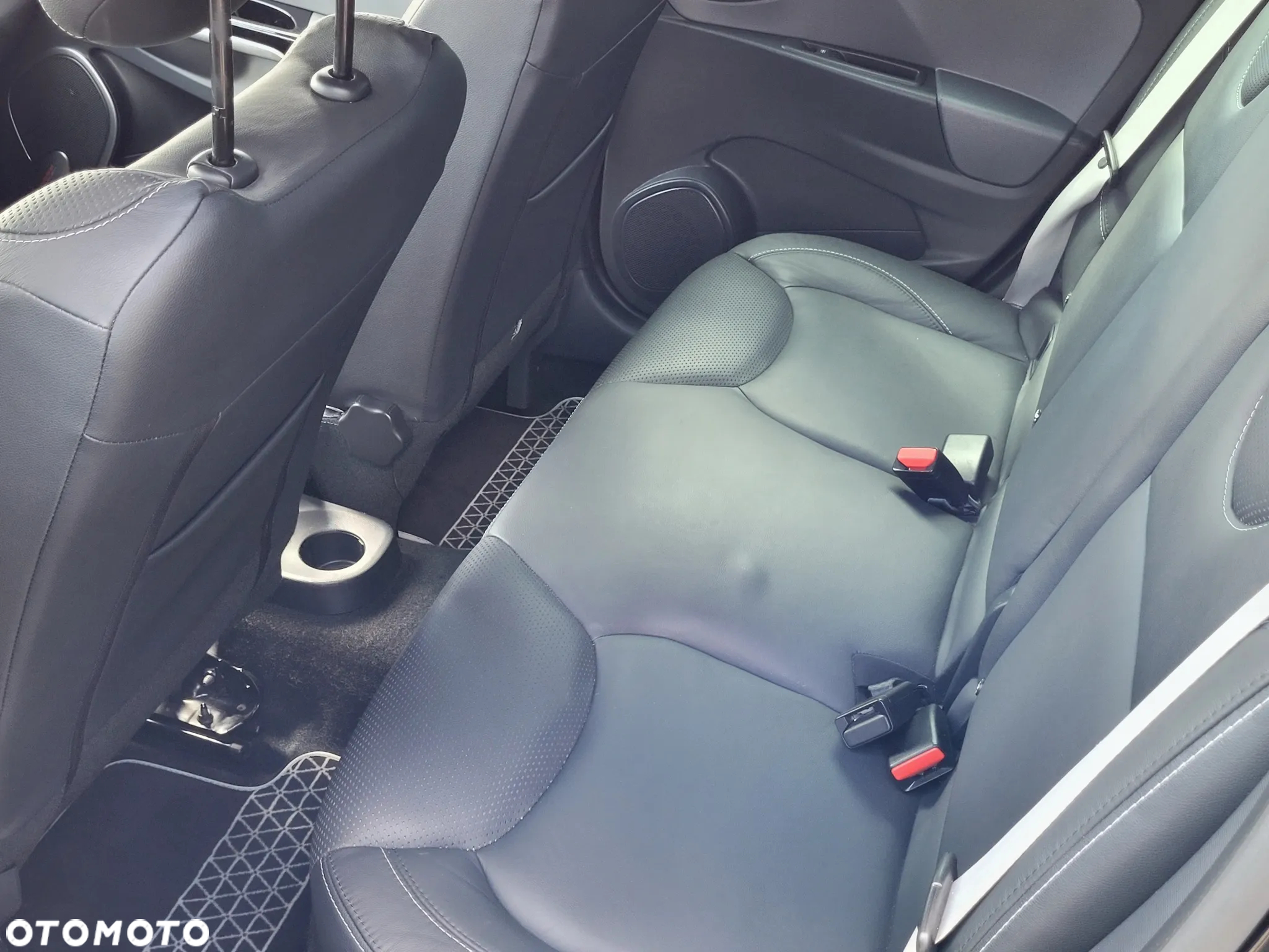 Renault Clio TCe 120 EDC GT - 19
