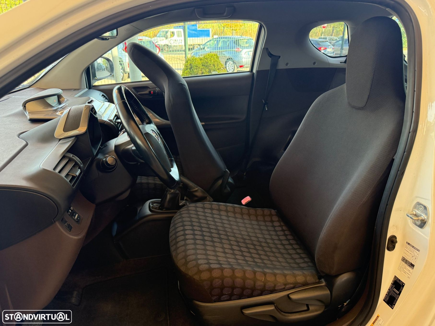 Toyota iQ 1.33 VVT-i - 7