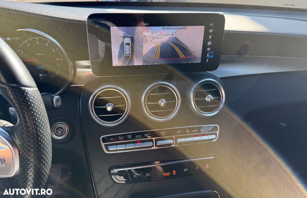 Mercedes-Benz GLC 300 de 4Matic 9G-TRONIC AMG Line Plus - 16