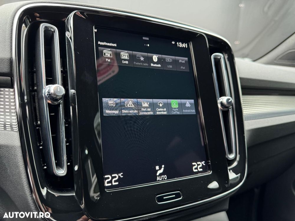 Volvo XC 40 B4 AT8 AWD Mild Hybrid R-Design - 19