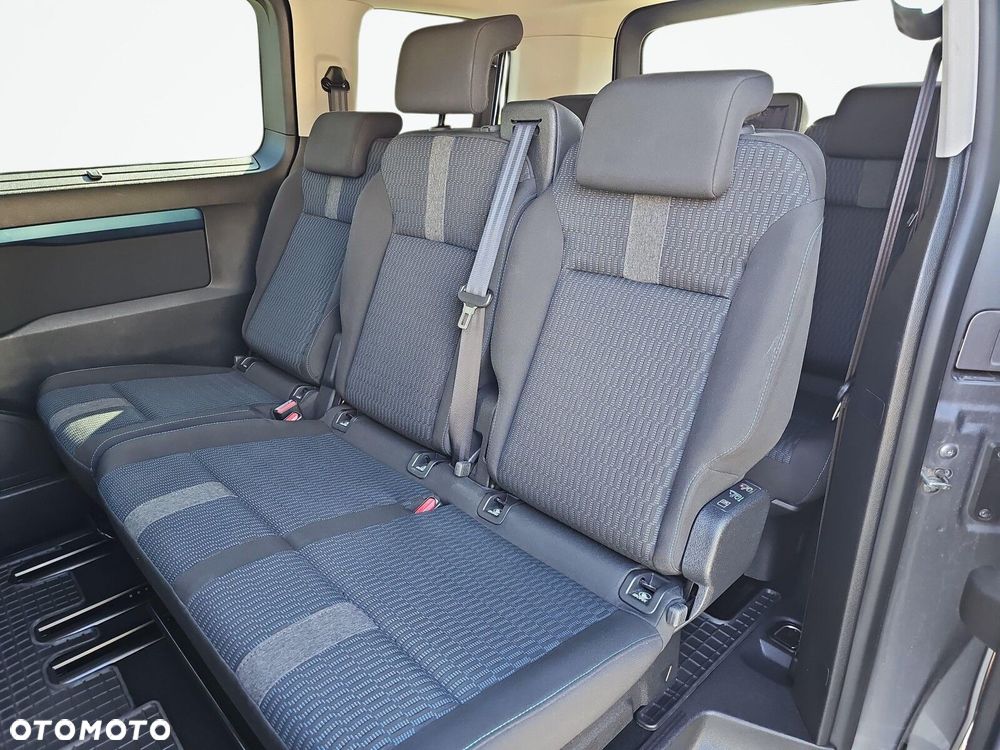 Peugeot Traveller - 24