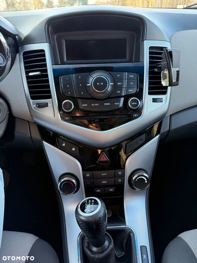 Chevrolet Cruze 2.0 LT - 11