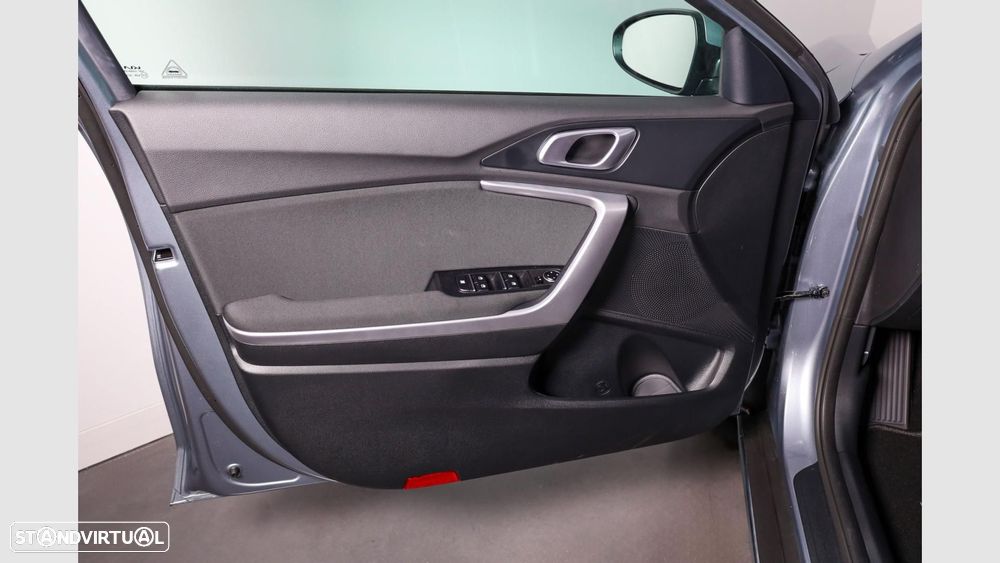 Kia XCeed 1.0 T-GDI Dynamic - 7