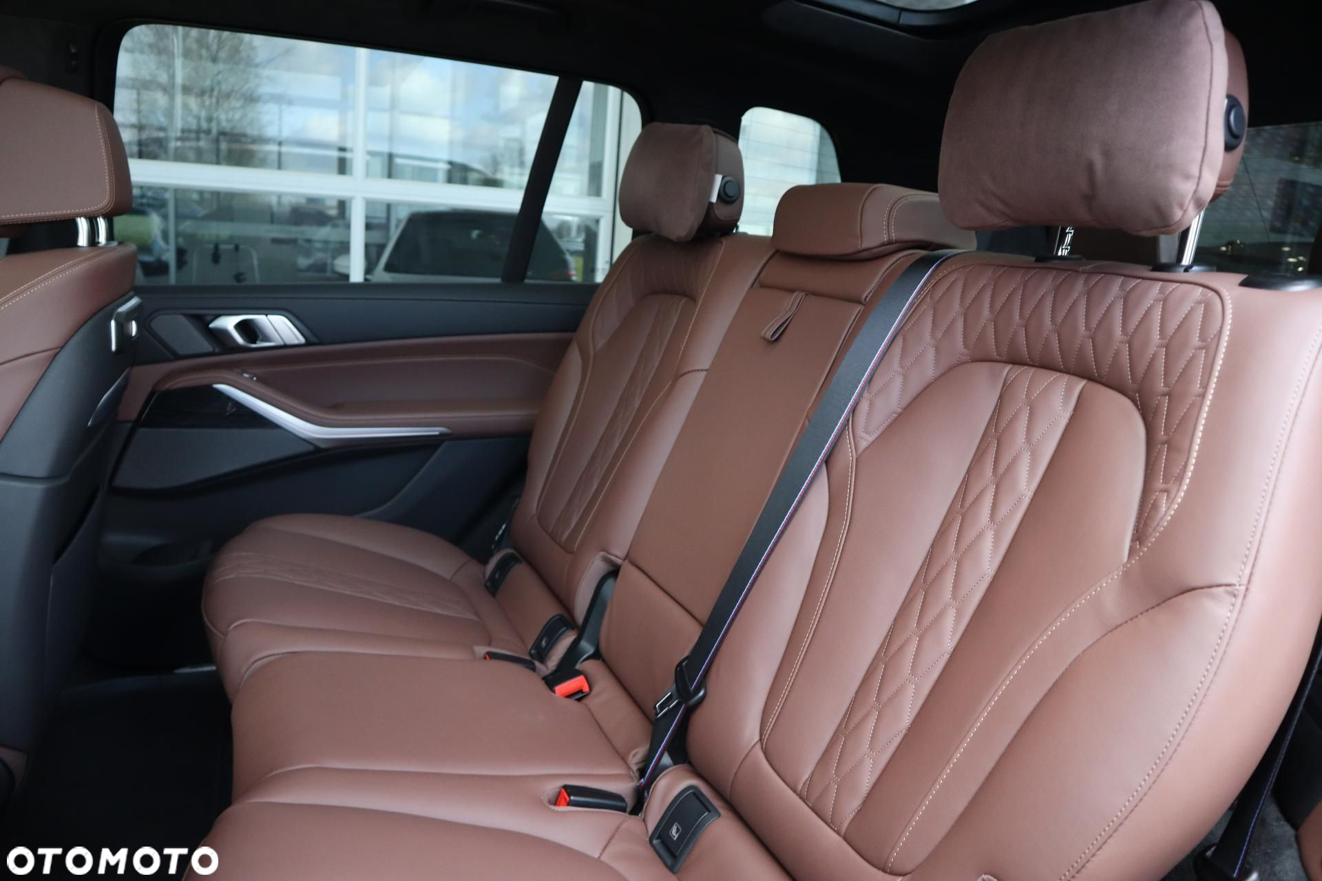 BMW X7 - 11