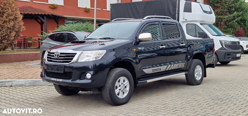Toyota Hilux 4x4 Double Cab - 1