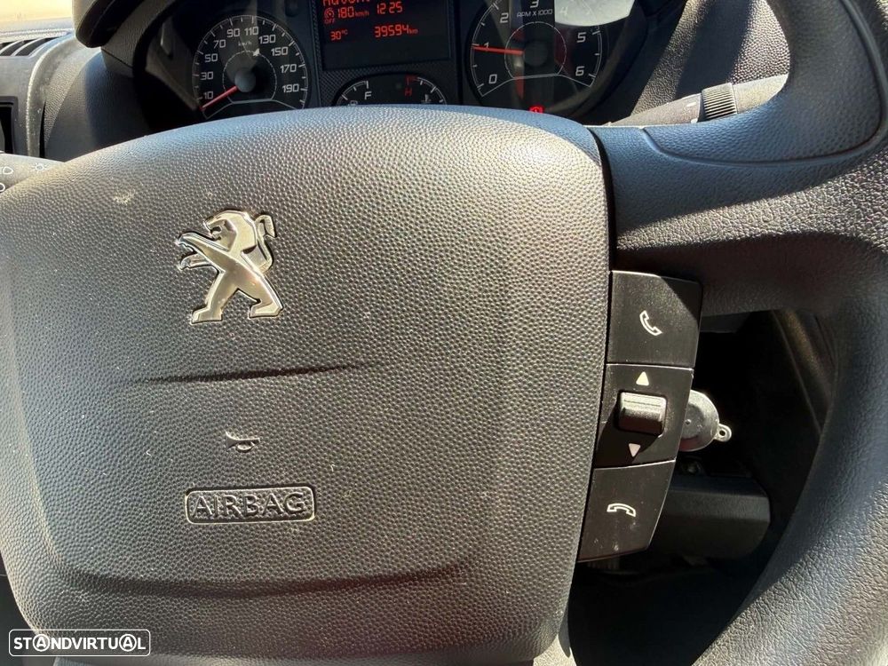 Peugeot Boxer 2.2 BlueHDi 333 L3H2 Premium - 16