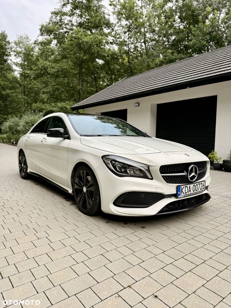 Mercedes-Benz CLA 250 7G-DCT Urban - 3
