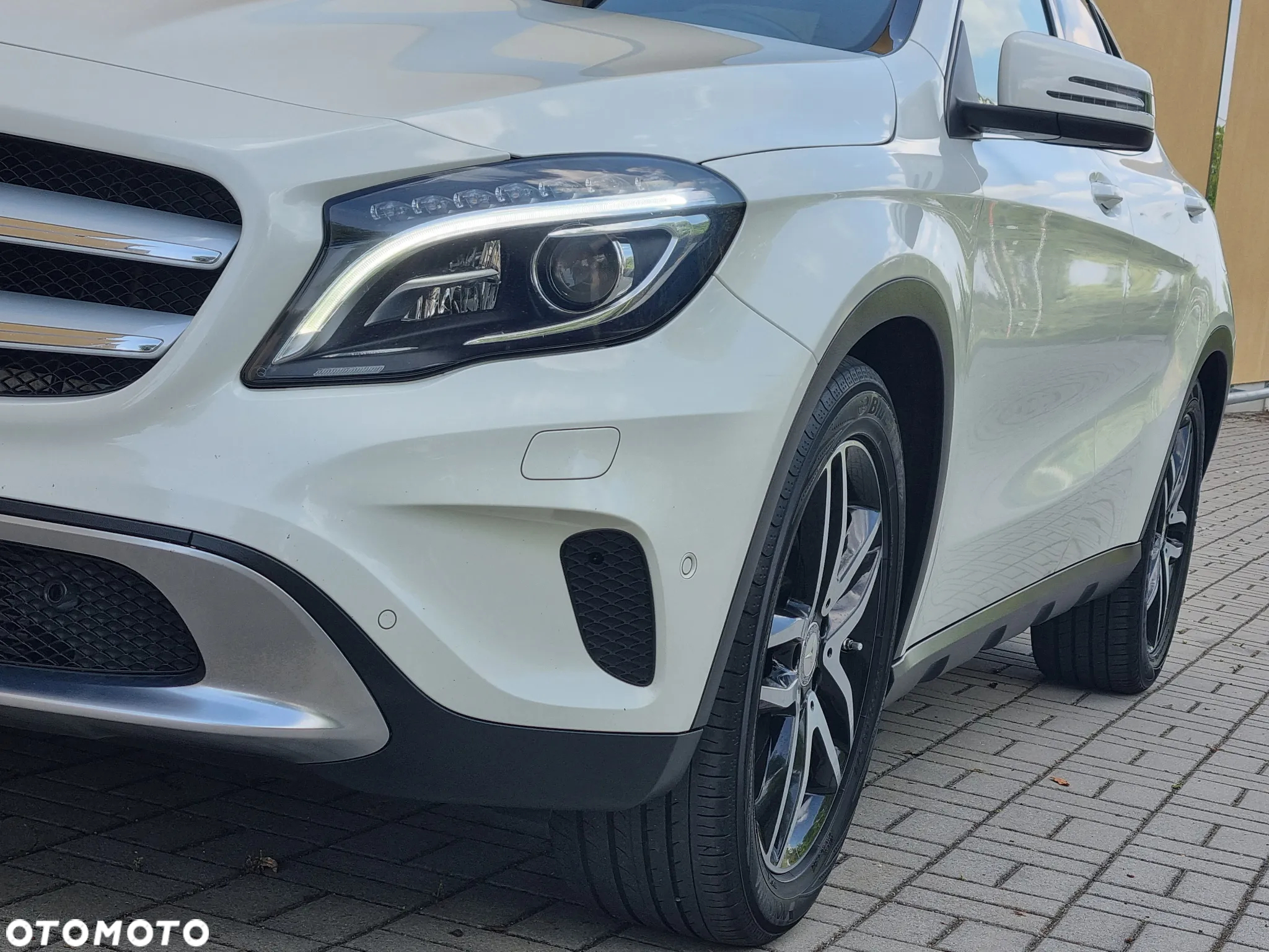Mercedes-Benz GLA 250 7G-DCT Urban - 12