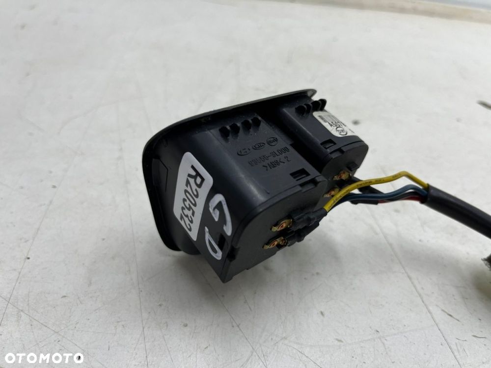 Przełącznik Hyundai Grandeur IV 05-11r. przycisk otwierania klapy bagażnika klapki wlewu paliwa - 4