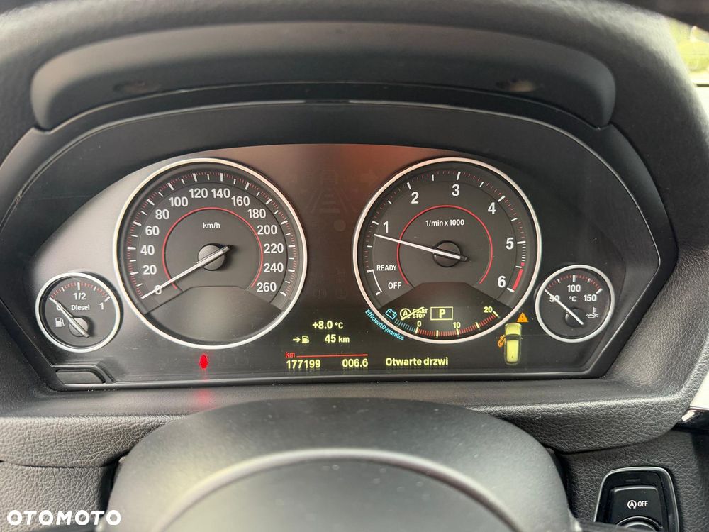 BMW Seria 3 320d xDrive Luxury Line - 14