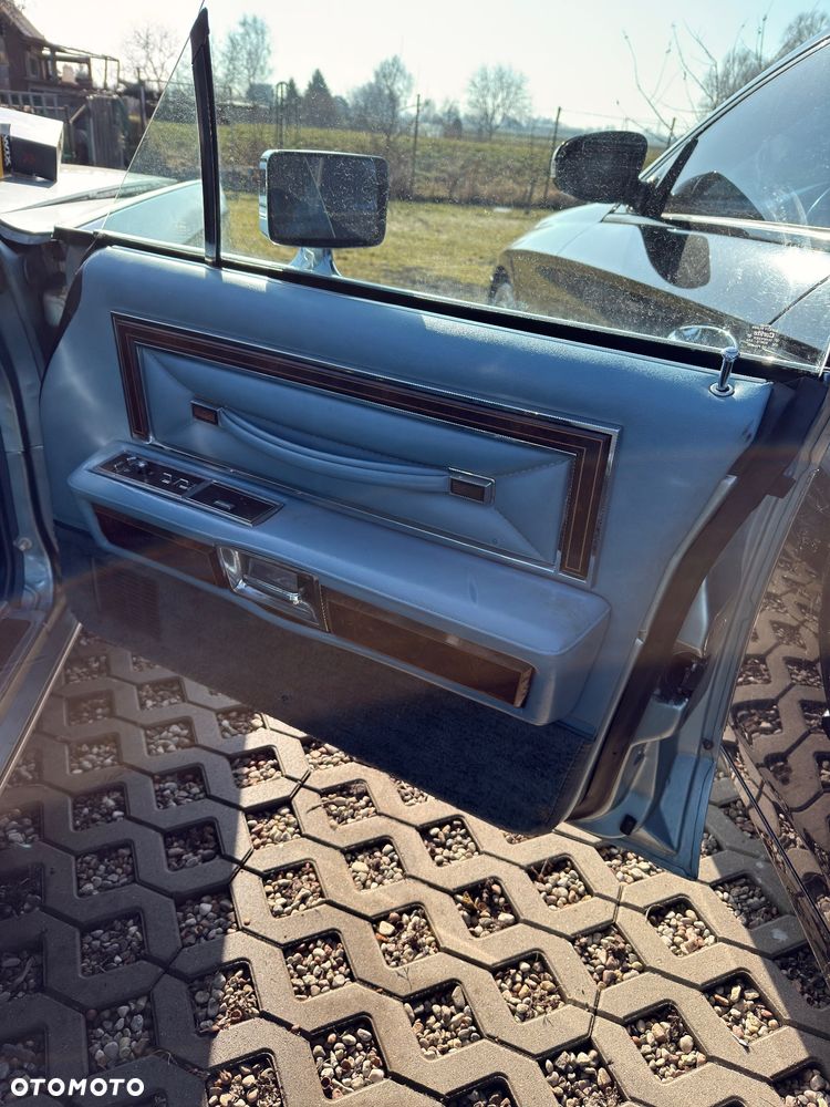 Lincoln Continental - 10