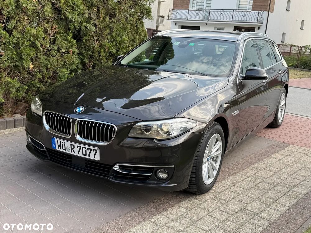 BMW Seria 5 525d Luxury Line - 13