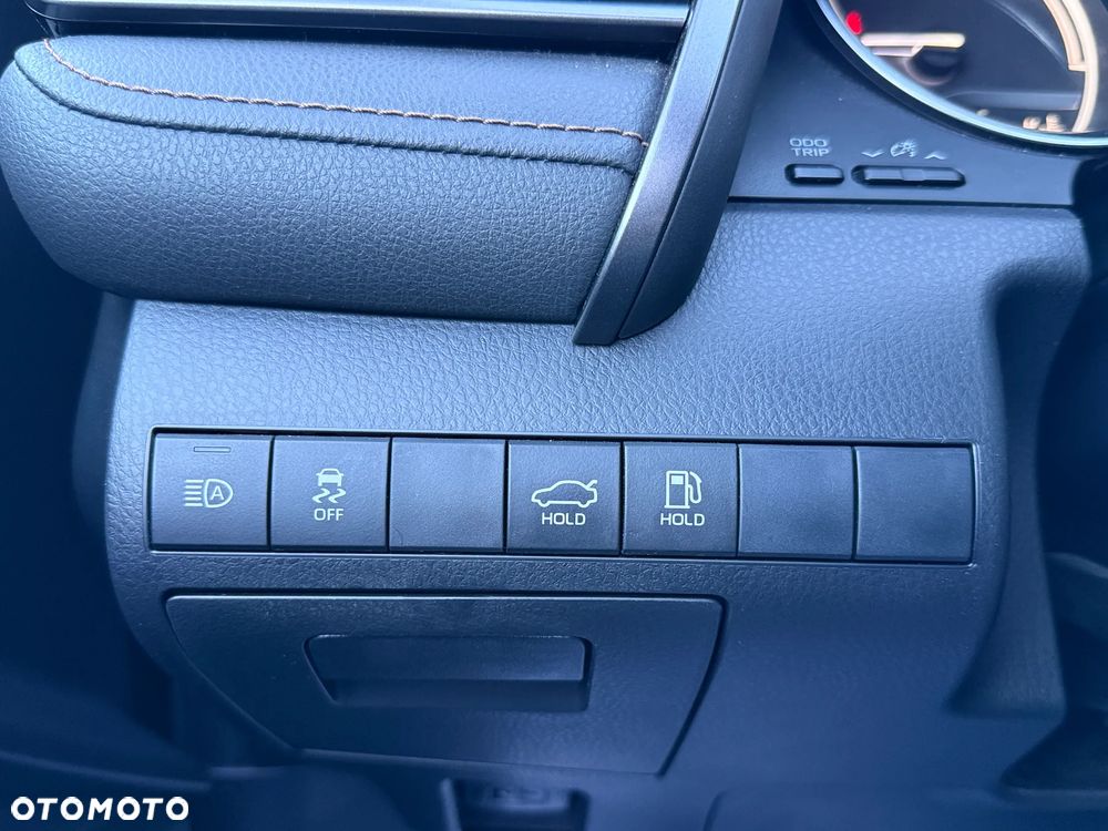 Toyota Camry 2.5 Hybrid Comfort CVT - 16