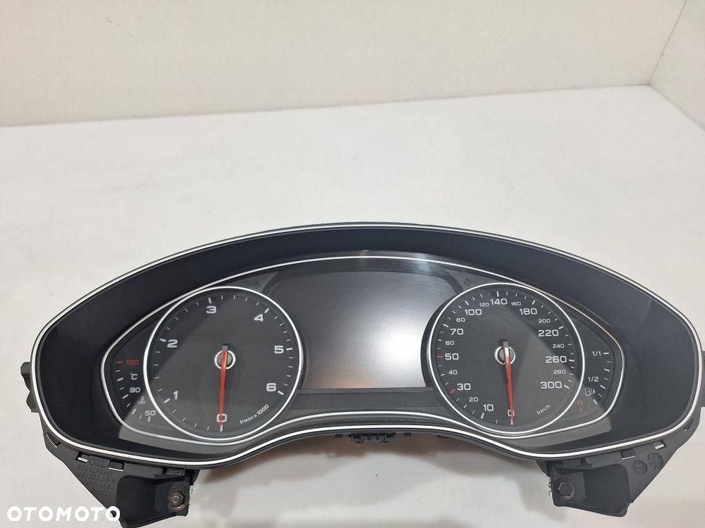 Audi A6 C7 Licznik Zegary 4G8920932S - 2