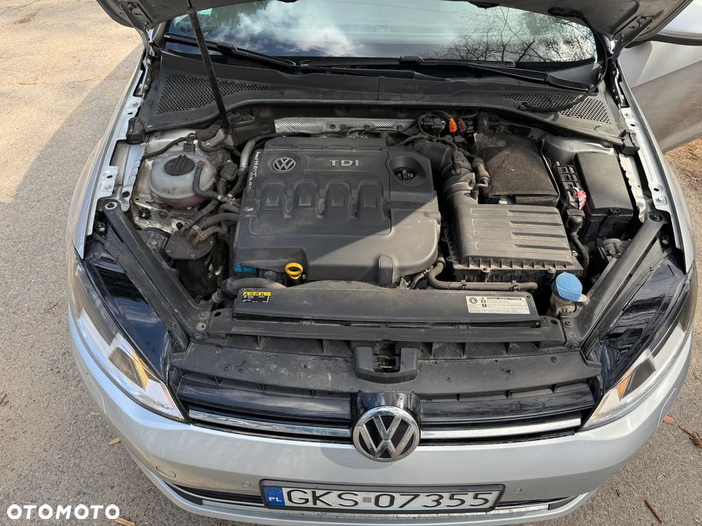 Volkswagen Golf 2.0 TDI (BlueMotion Technology) Comfortline - 23