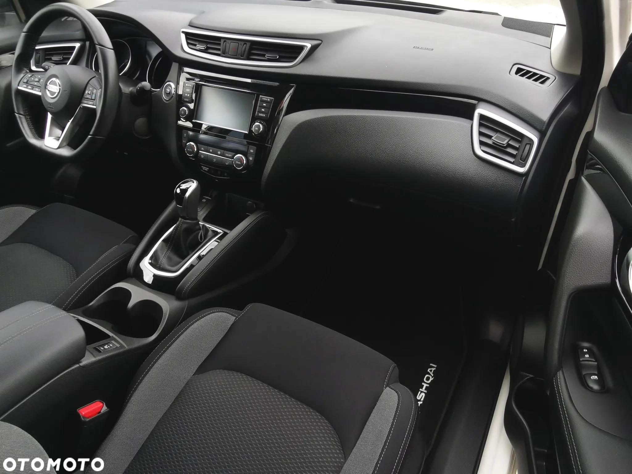 Nissan Qashqai 1.7 dCi 4x4 N-Style Xtronic - 21