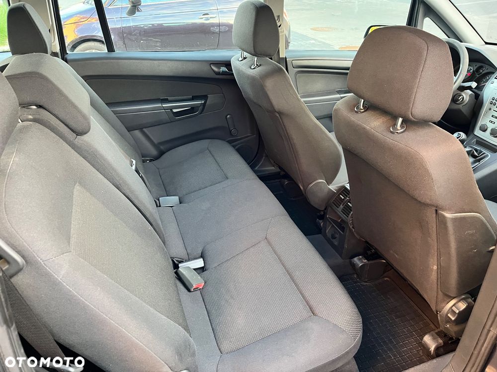 Opel Zafira 1.6 - 16