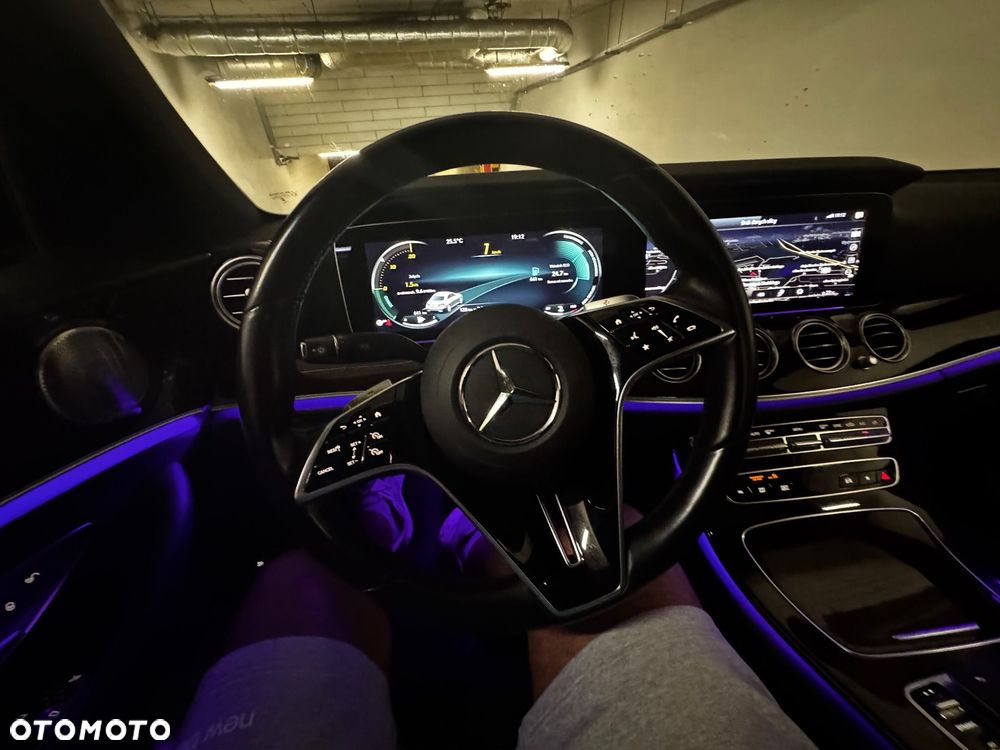 Mercedes-Benz Klasa E 300 9G-TRONIC Avantgarde - 10