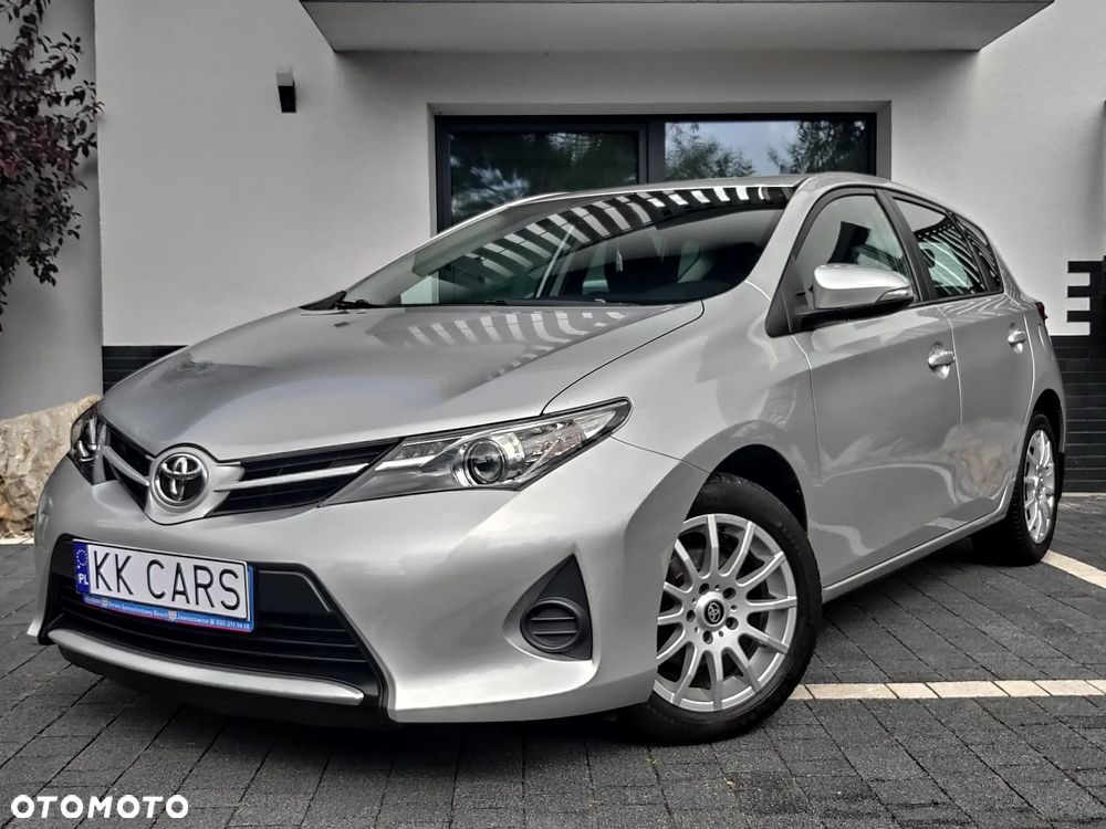 Toyota Auris 1.33 VVT-i Comfort - 1