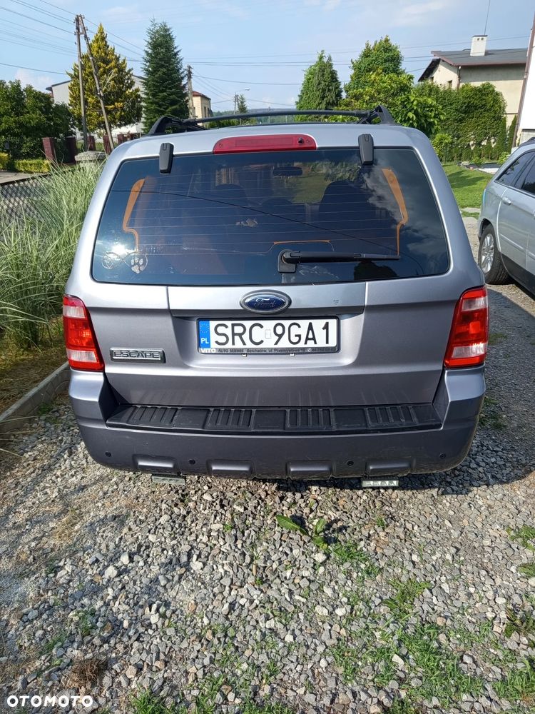 Ford Escape 2.3 XLS - 8