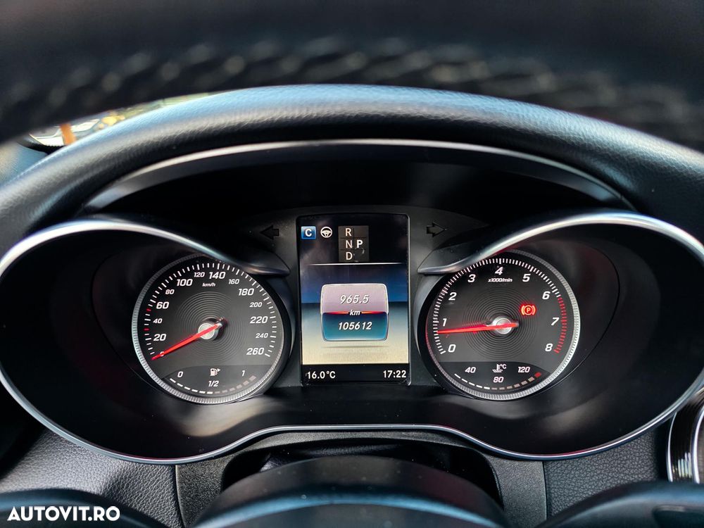 Mercedes-Benz GLC Coupe 300 4Matic 9G-TRONIC AMG Line - 26