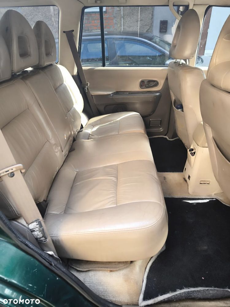 Mitsubishi Pajero Sport - 8