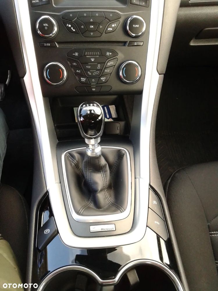 Ford Mondeo 1.5 EcoBoost Gold Edition - 9