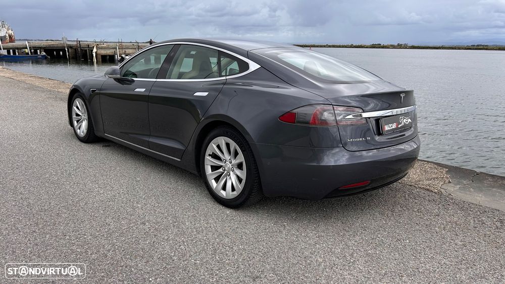 Tesla Model S Dual Motor AWD - 3